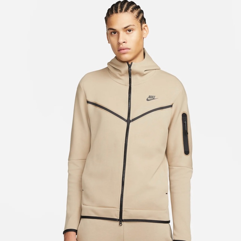 NWT Nike Sportswear Tech Fleece 2-piece Hoodie & Joggers - Khaki/Black